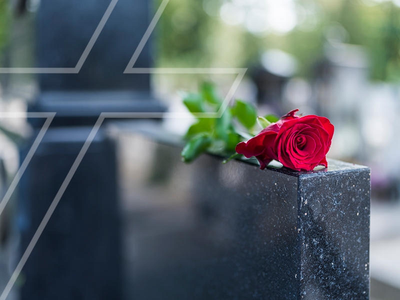 Como prestar homenagem póstuma a um ente querido